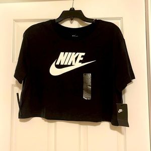 Nike Crop Top Tee